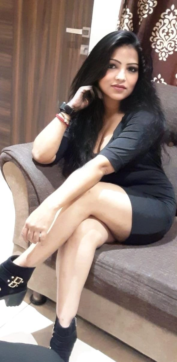 Asian beauty in sophisticated attire