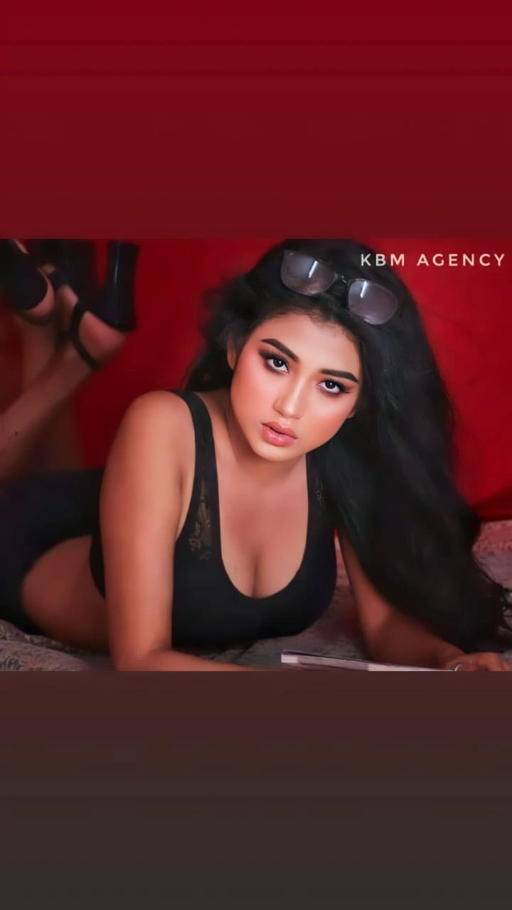 Asian beauty in sophisticated attire