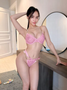 Russian female escorts in Connaught Place Delhi